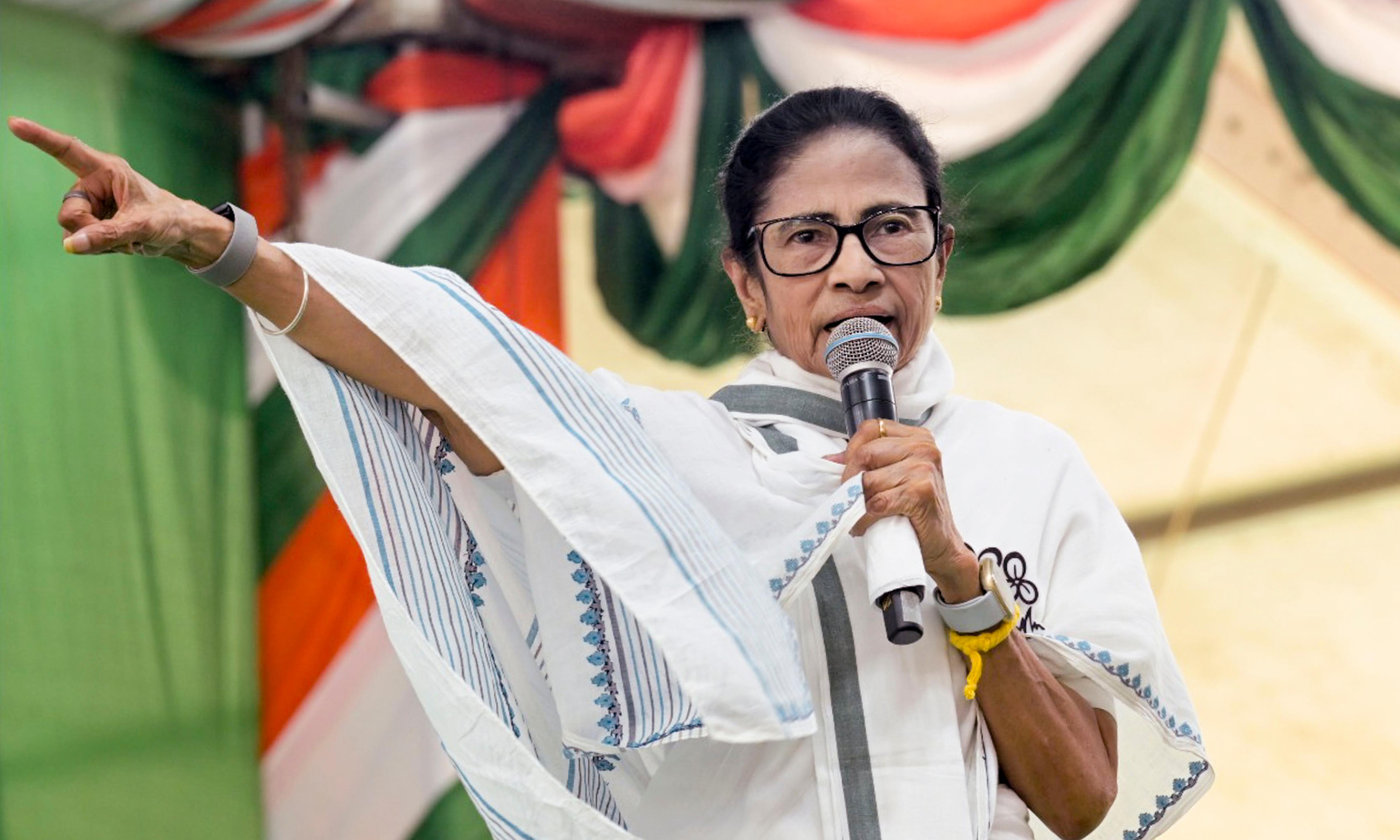 Mamata Banerjee to File Case Against Amit Shah Over “Violent Remarks”