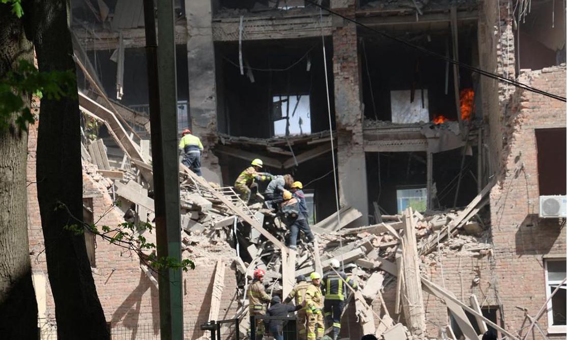 Russia’s 20-Hour Strike on Ukraine’s Dnipro Kills Six