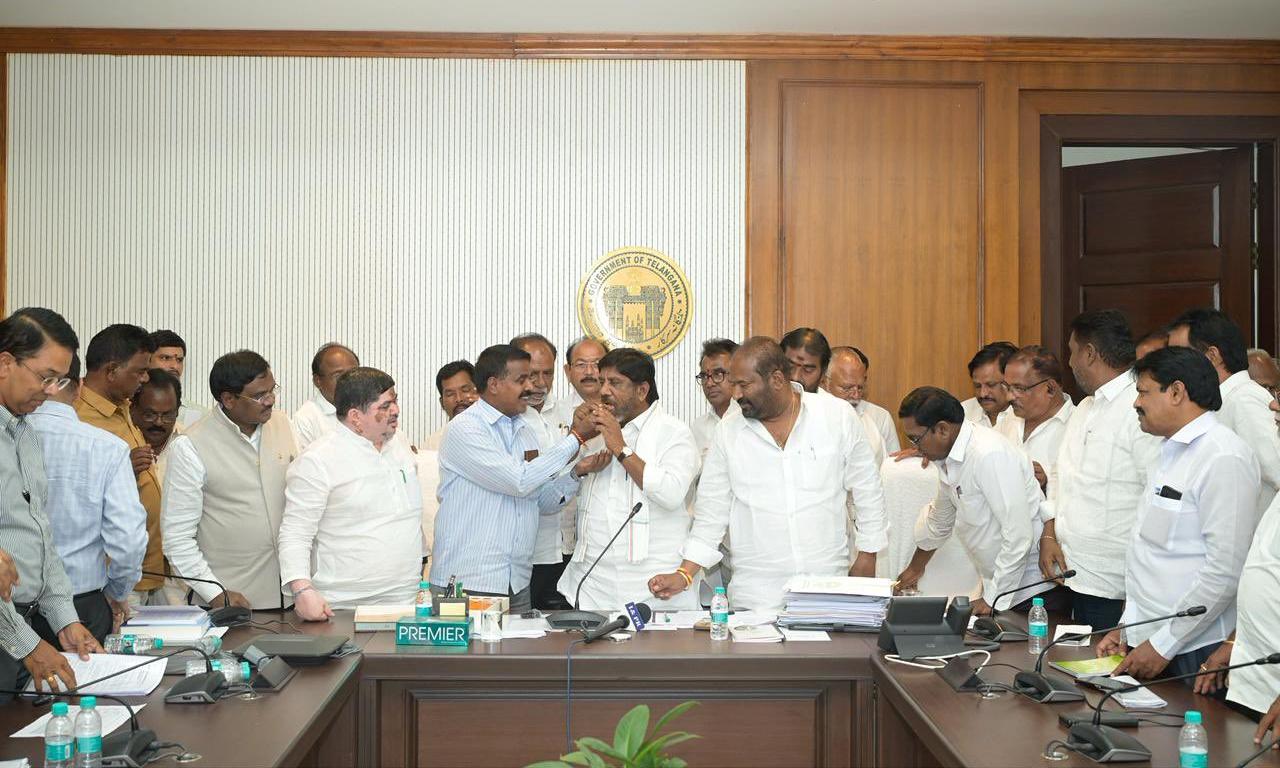 RTC Strike Ends After Deputy CM's Talks