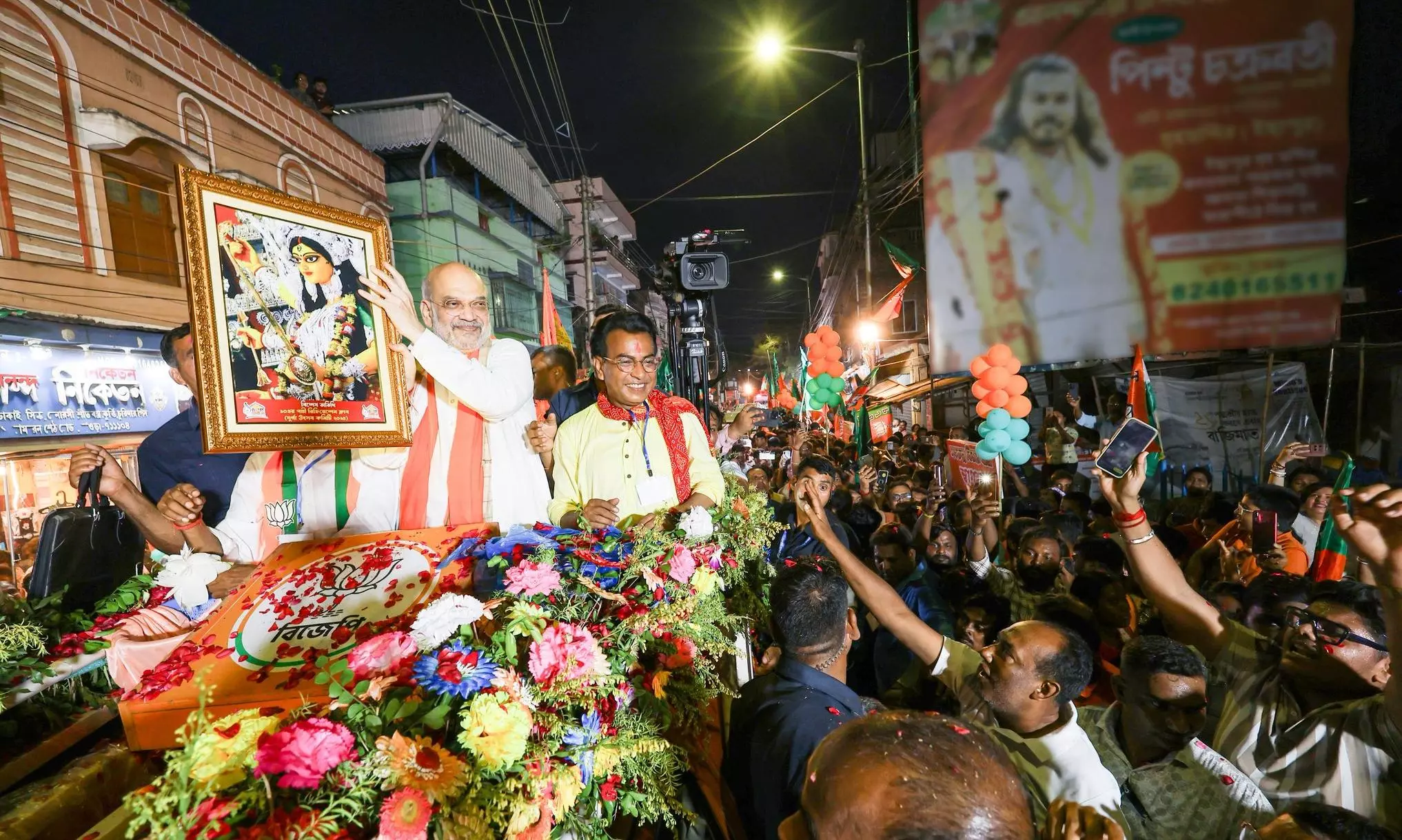 Shah, Singh Lead BJP Blitz Ahead Of Ph. 2 Bengal Poll Shah, Singh Lead BJP Blitz Ahead Of Ph. 2 Bengal Poll