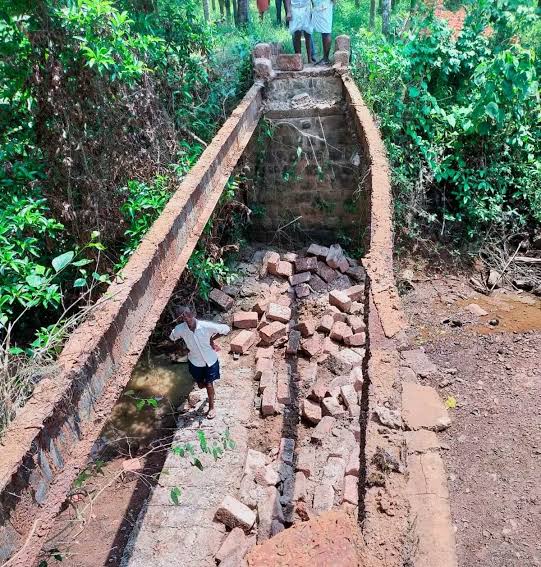 Footbridge Collapse Injures Eight During Daiva Procession in Mangaluru