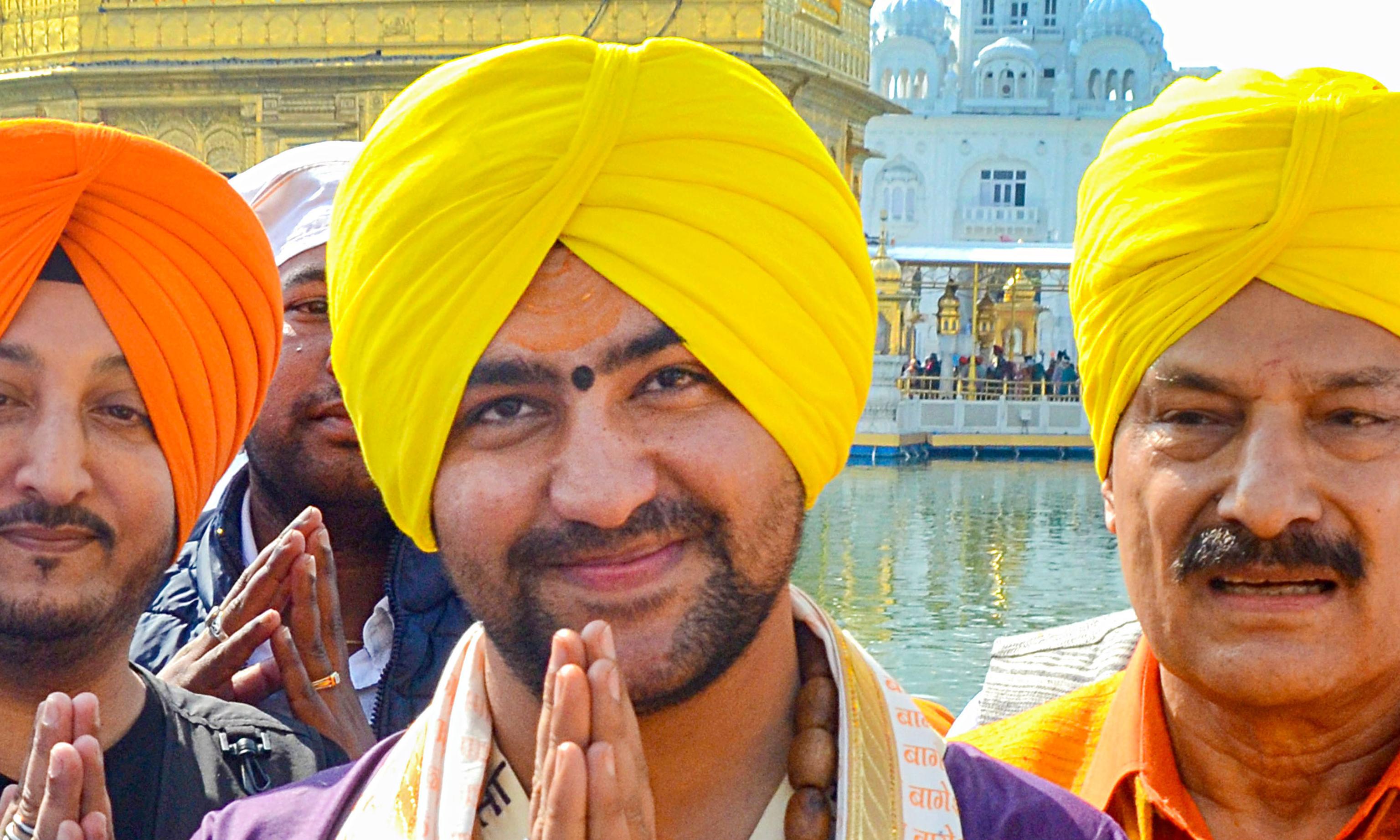 Shivaji Remark Row Intensifies; Dhirendra Krishna Shastri Issues Apology