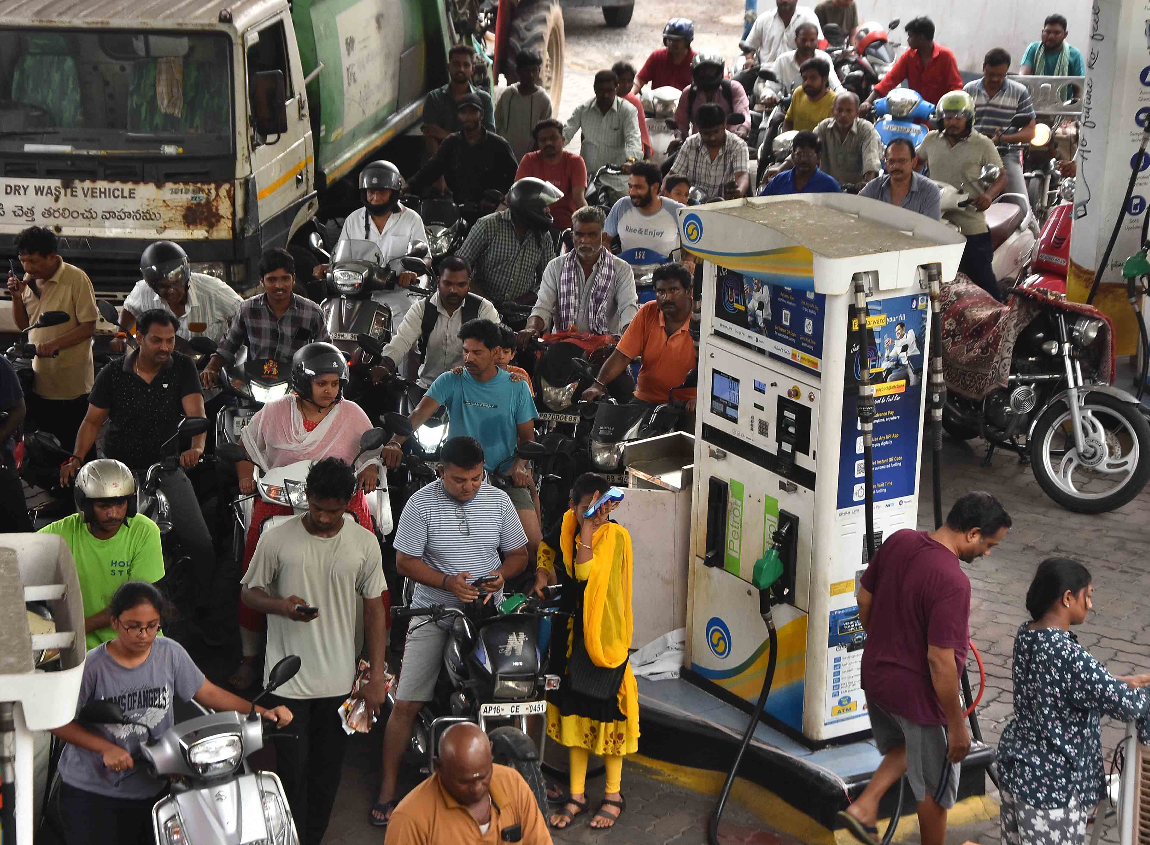 Godavari Officials Deny Fuel Shortage, Urge Calm