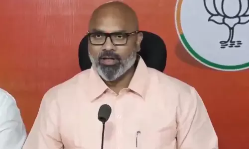 BJP Telangana in Turmoil as Arvind Bucks Party Line on Suryas Bifurcation Remarks BJP Telangana in Turmoil as Arvind Bucks Party Line on Suryas Bifurcation Remarks