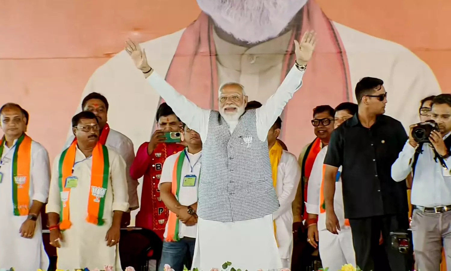 Will return to Bengal for oath-taking ceremony of BJP govt, says Modi  