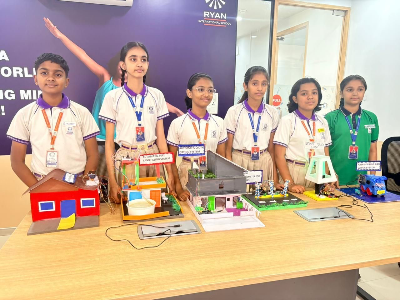 Students Build Solar Tracker To Understand Energy Use