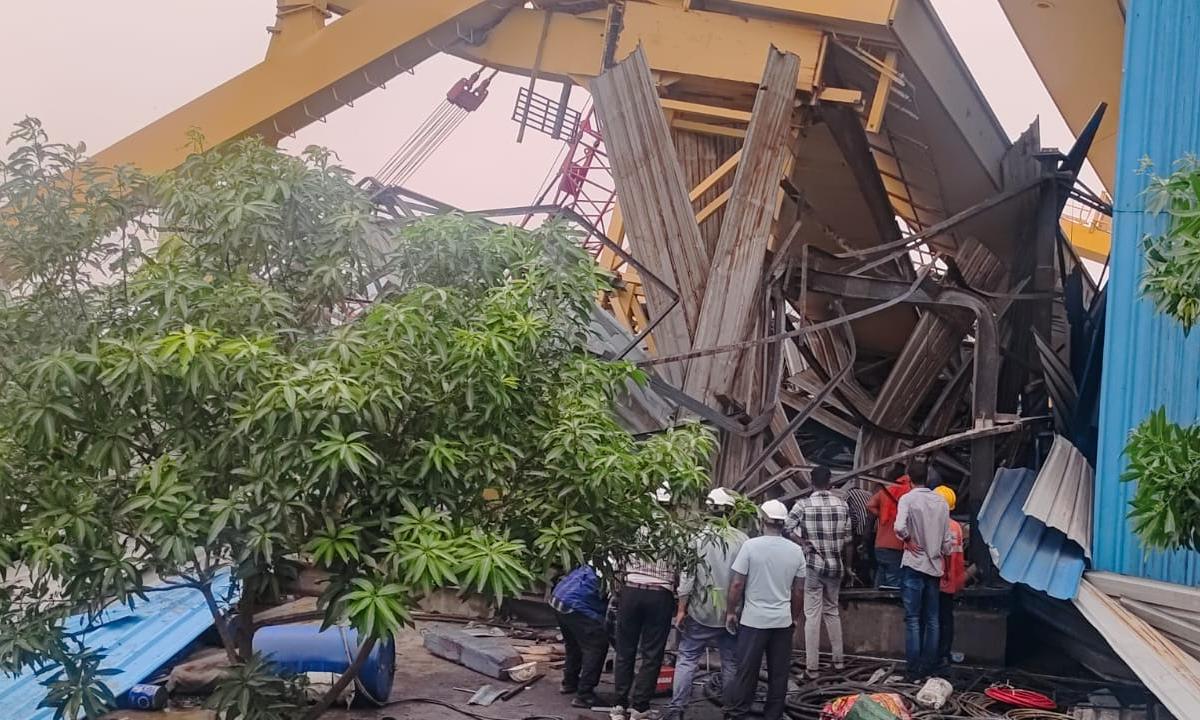 5 Dead, 11 Hurt As Storm Pulls Down 2 NCC Cranes