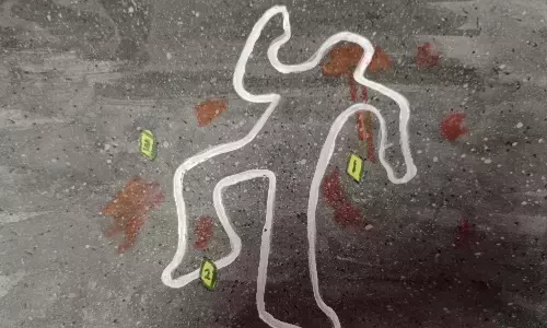 Man Found Murdered Near Kurnool Munsif Court Man Found Murdered Near Kurnool Munsif Court