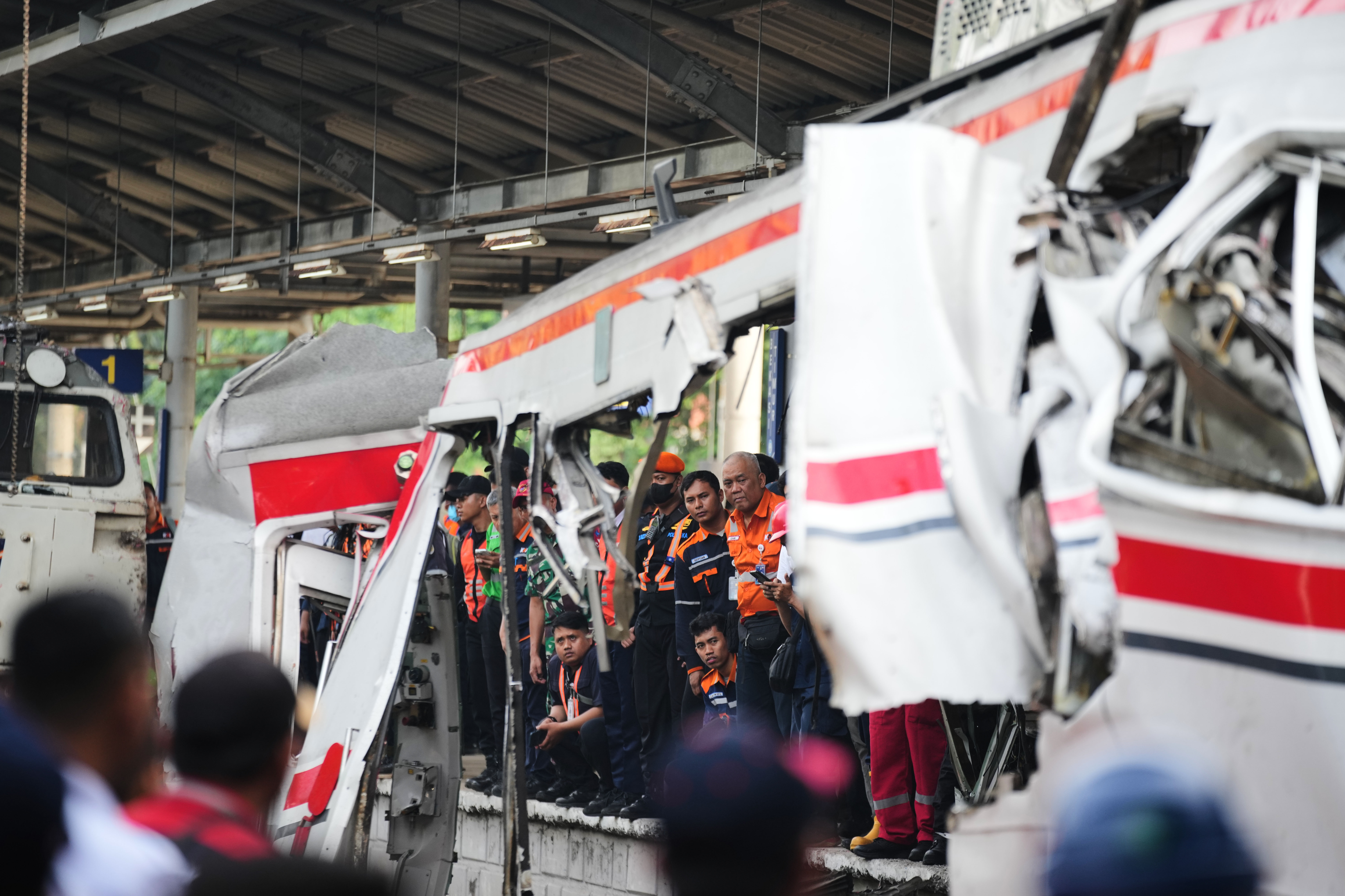 Train Collision Kills 14, Injures Dozens Near Jakarta