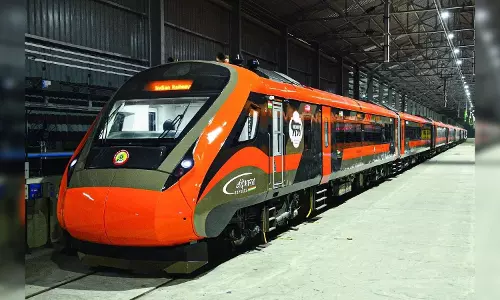 Mumbai- Ahmedabad Vande Bharat To Run With 20 Coaches Mumbai- Ahmedabad Vande Bharat To Run With 20 Coaches