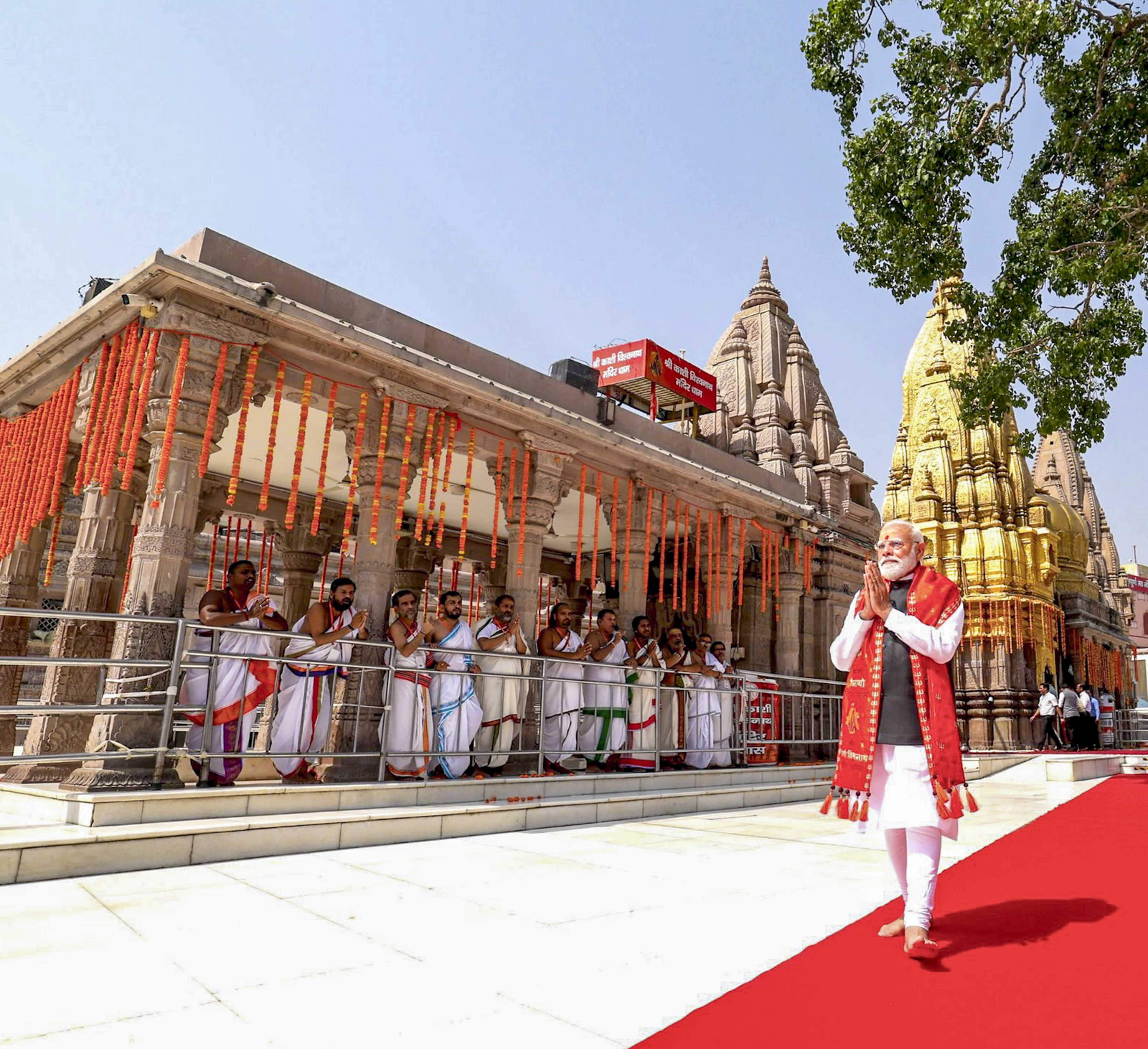 Modi Holds Roadshow in Varanasi, Offers Prayers at Vishwanath Temple