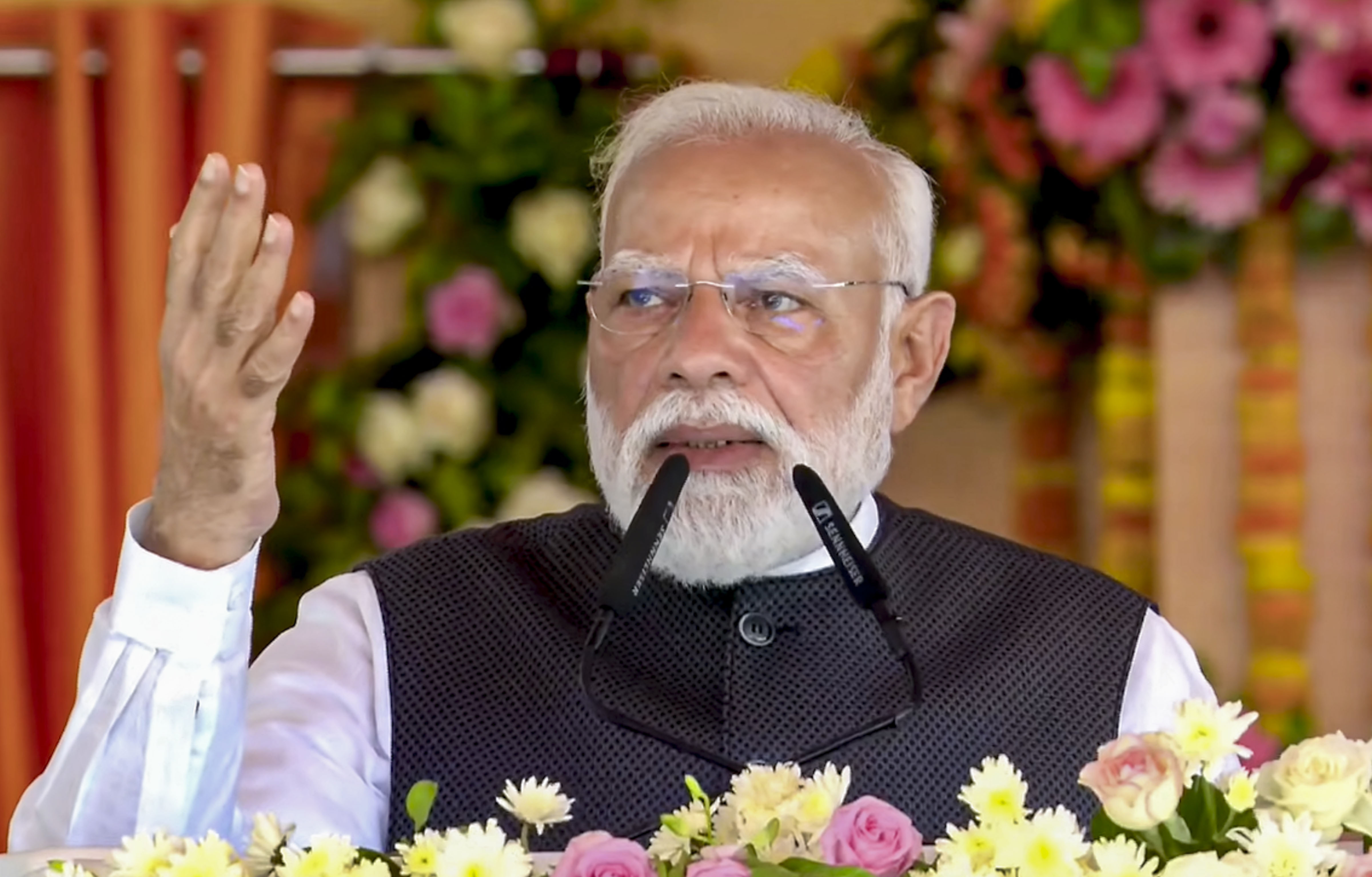 Modi Targets Congress, SP Over Women’s Reservation Bill