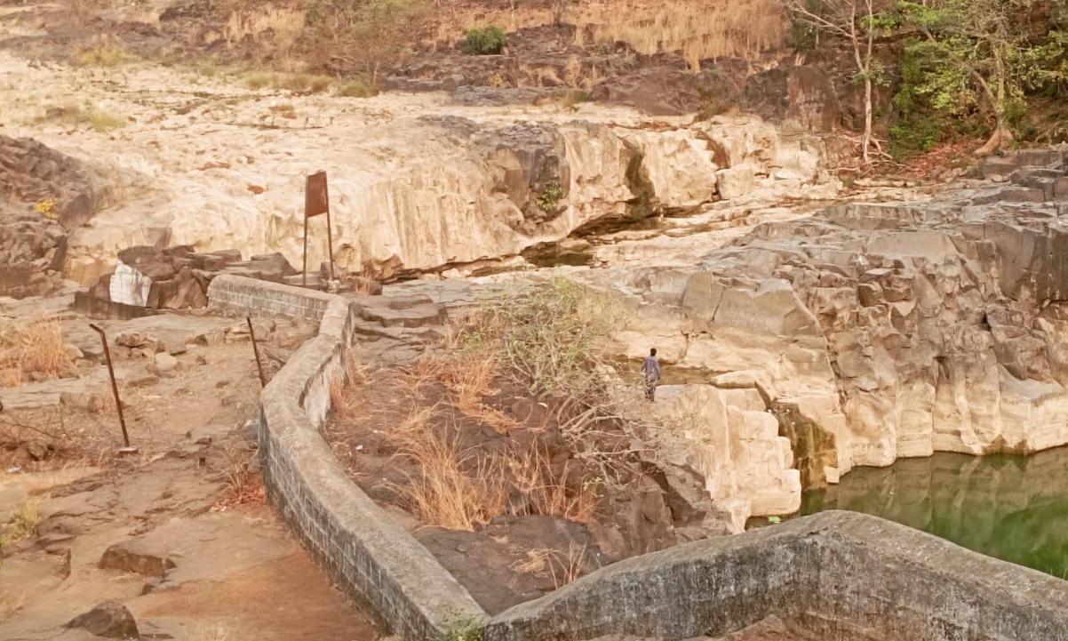 Kuntala, Pochera Waterfalls Run Dry Amid Heatwave