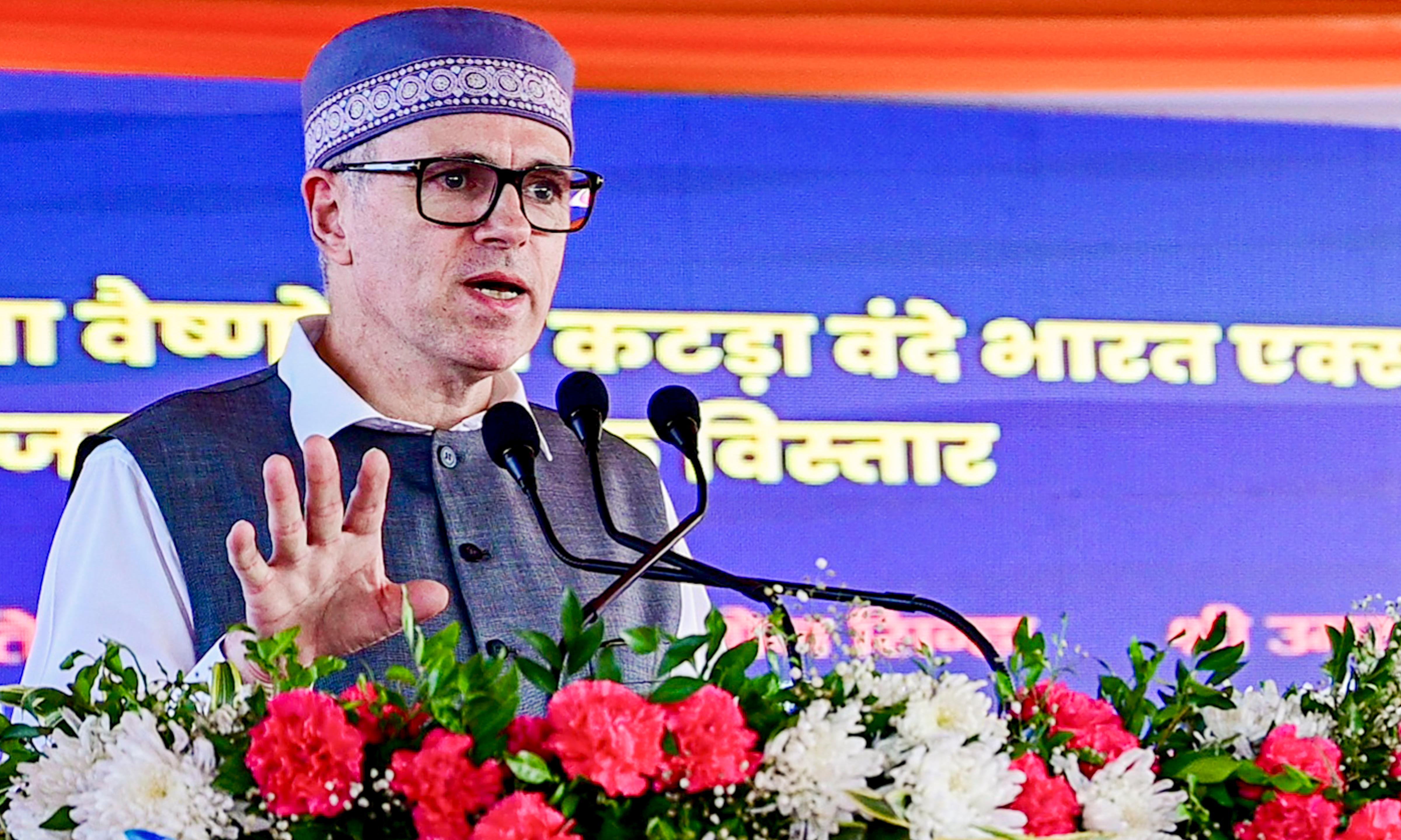 J&K CM Chairs Jammu Cabinet Meet Ahead of Darbar Move