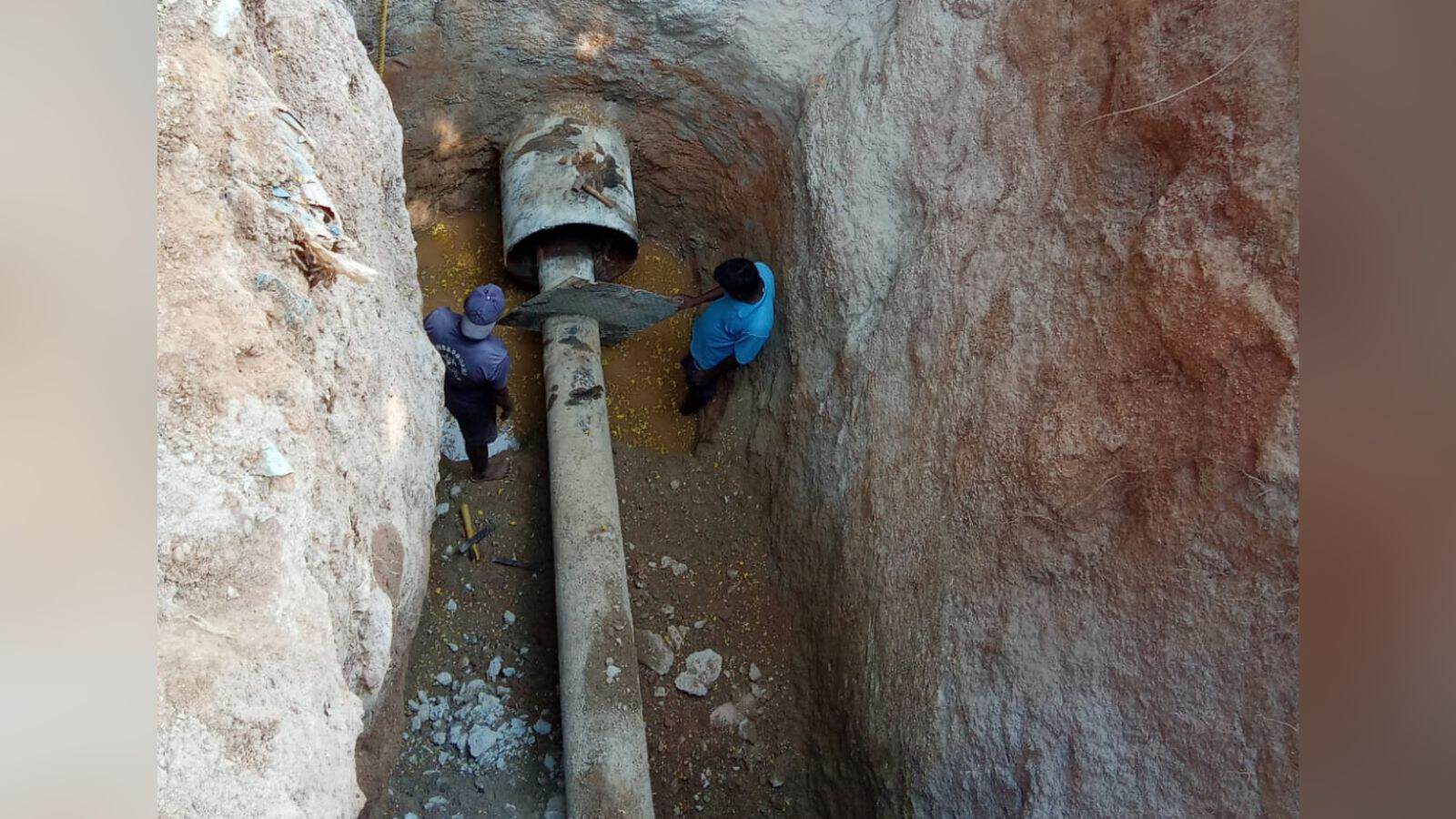 Major Water Pipeline Leak Detected Under Railway Track in Hyderabad; Water Disruption at Bhavani Nagar