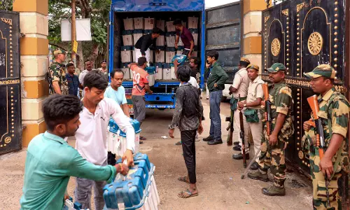High Drama Over EVMs in West Bengal High Drama Over EVMs in West Bengal
