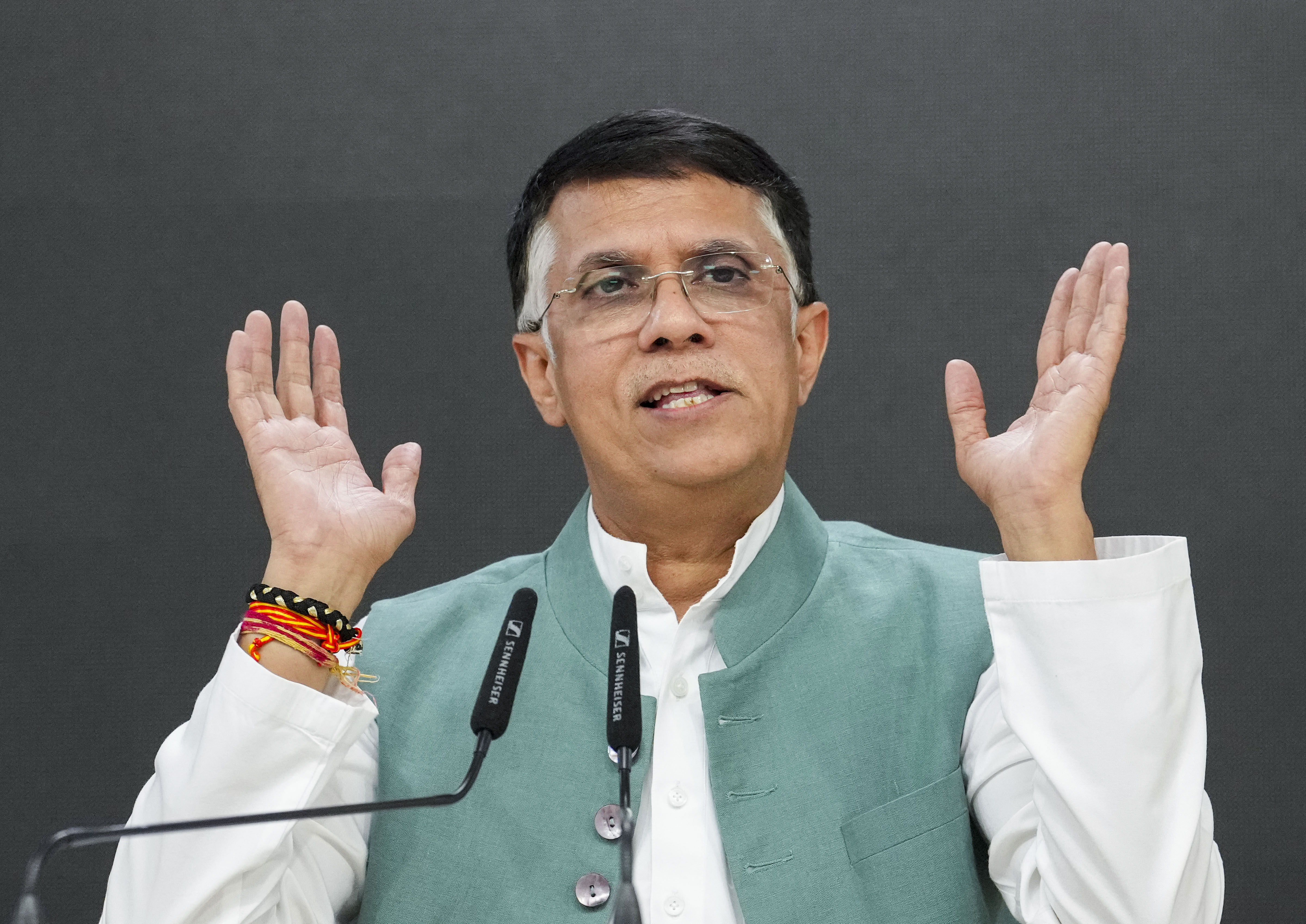 Anticipatory Bail to Pawan Khera in Alleged Defamation Case Linked to Assam CM's Wife