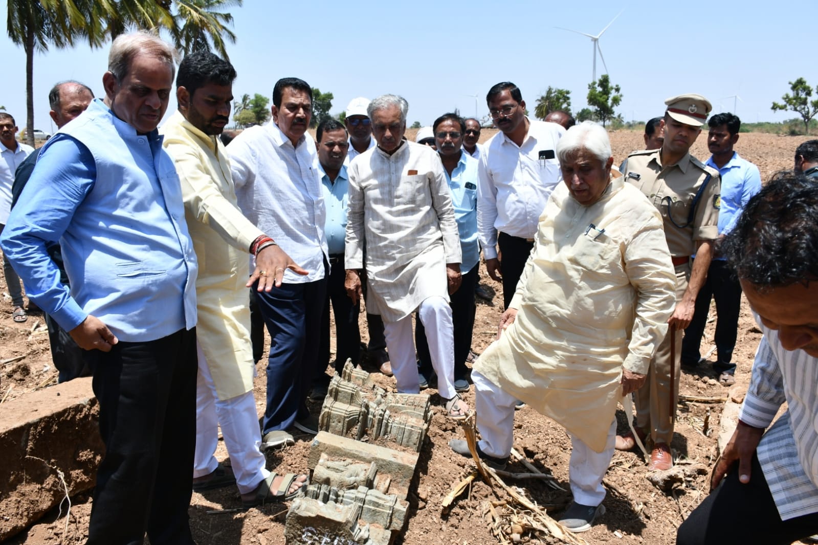Lakkundi Sets Target Of 2,000 Artefacts In Exploration Week