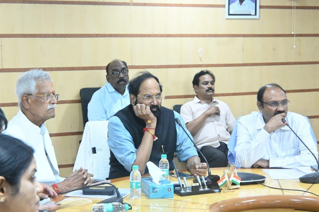 DC Impact - Desilt, Repair Minor Irrigation Tanks Before Monsoon: Uttam