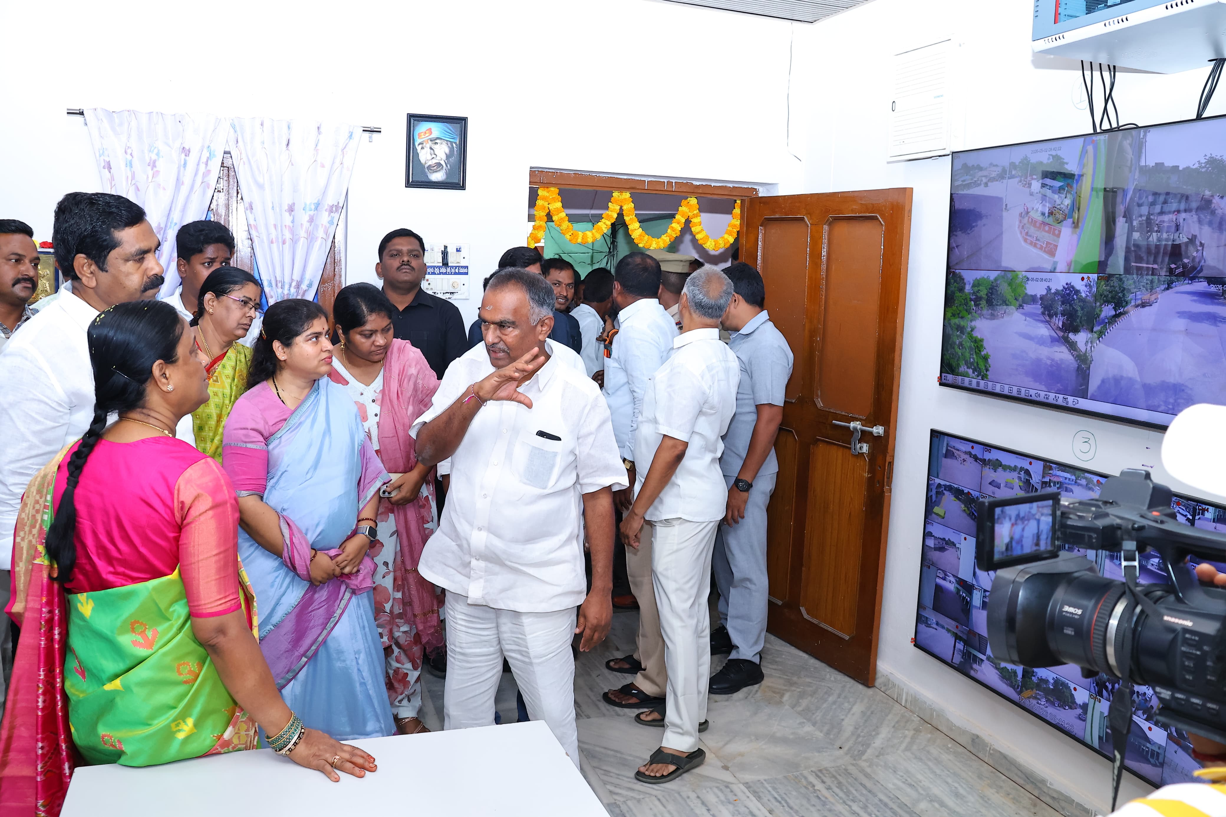 120 CCTV Cameras Installed at Enumamula Market