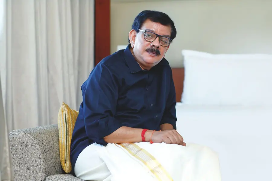 Priyadarshan Denies Rift with Tabu