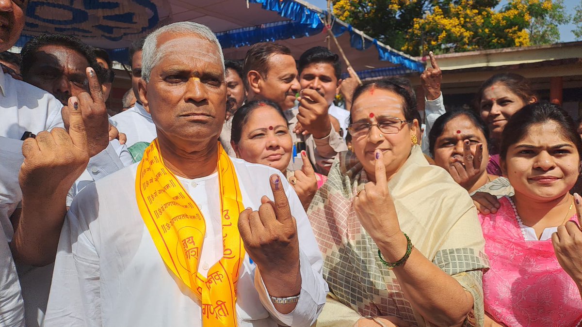 Bagalkote: Congress Candidate Umesh Meti Maintains Lead Over BJP's Charantimath