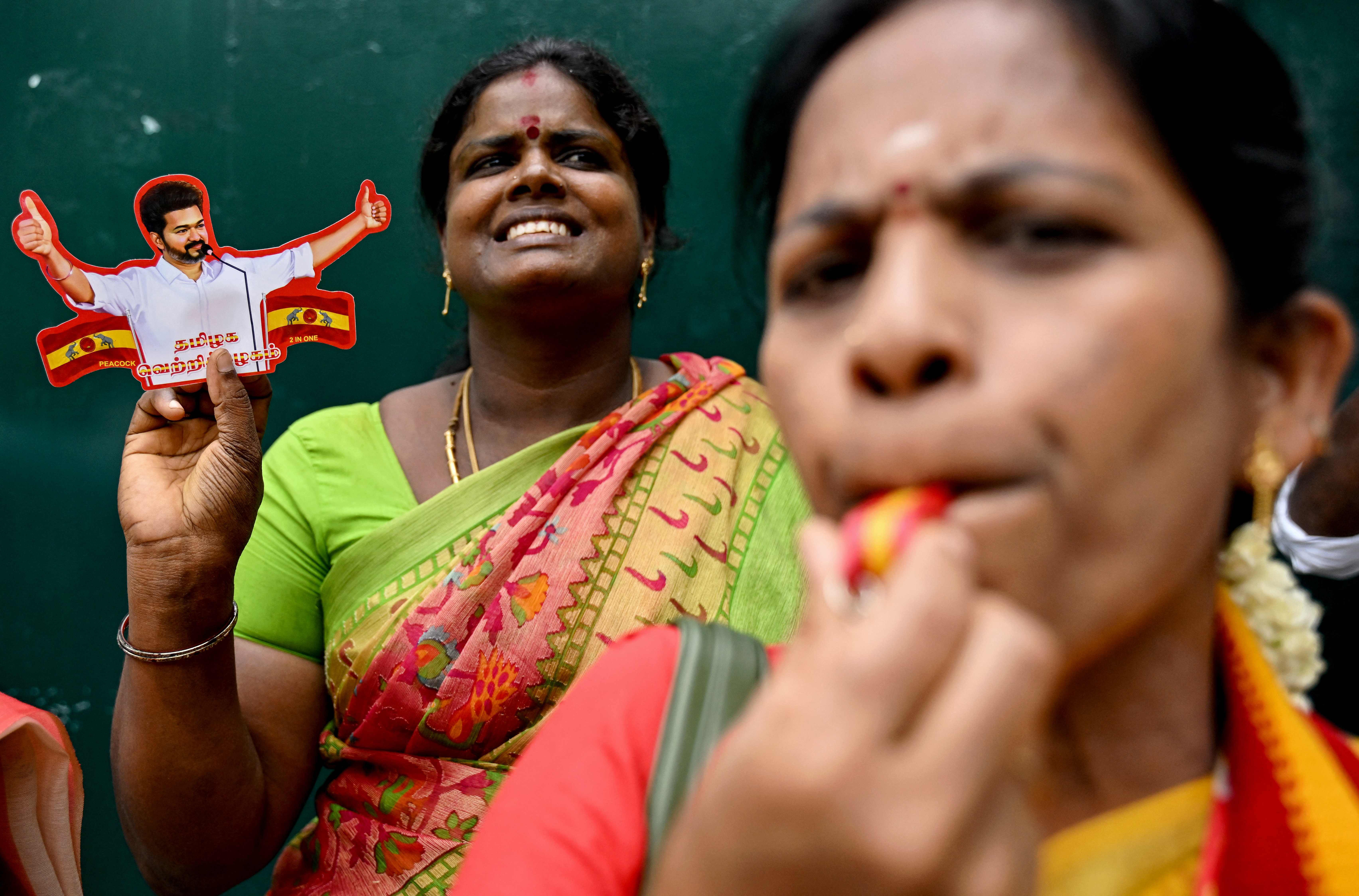 8 Gm Gold for Women, 6 LPGs a Year/Family: What Was on TVK's Manifesto