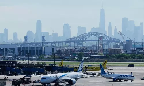 United Flight Landing in Newark Strikes Pole on New Jersey Turnpike, Damages Delivery Truck