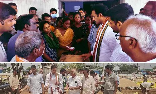 Govt Assures Aid to Lightning Victim’s Family in Mahbubabad Govt Assures Aid to Lightning Victim’s Family in Mahbubabad