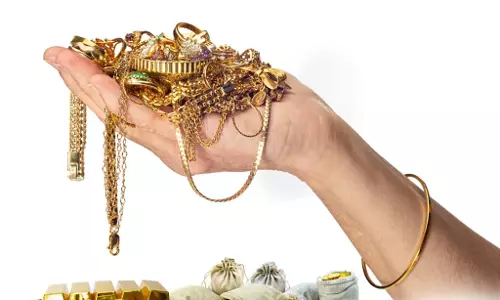 Gold Loans Surge as Borrowers Tap Rising Value of Jewellery