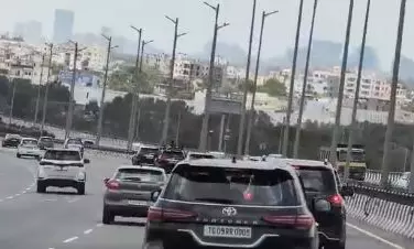 Revanth Reddy Convoy Moves through Regular Traffic; No Blockades Revanth Reddy Convoy Moves through Regular Traffic; No Blockades