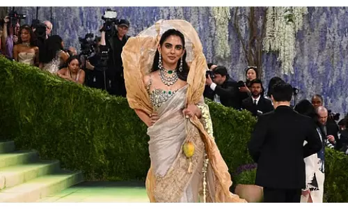 More Carats than Couture: Isha Ambani’s Look Worth Rs 1400 cr More Carats than Couture: Isha Ambani’s Look Worth Rs 1400 cr
