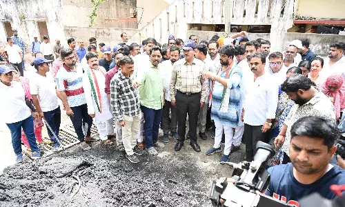 Officials Inspect Desilting Works in Krishnanagar Officials Inspect Desilting Works in Krishnanagar