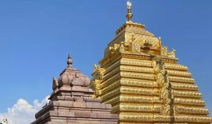 Fraudsters Dupe Delhi Devotees Visiting Srisailam