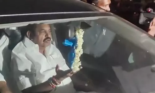 AIADMK MLAs Return After Pondy Resort Stay, Meet Party Chief AIADMK MLAs Return After Pondy Resort Stay, Meet Party Chief