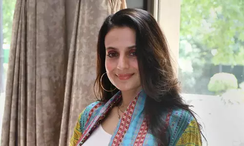Ameesha Patel Slams Younger Actresses for Buying Number 1 Tag