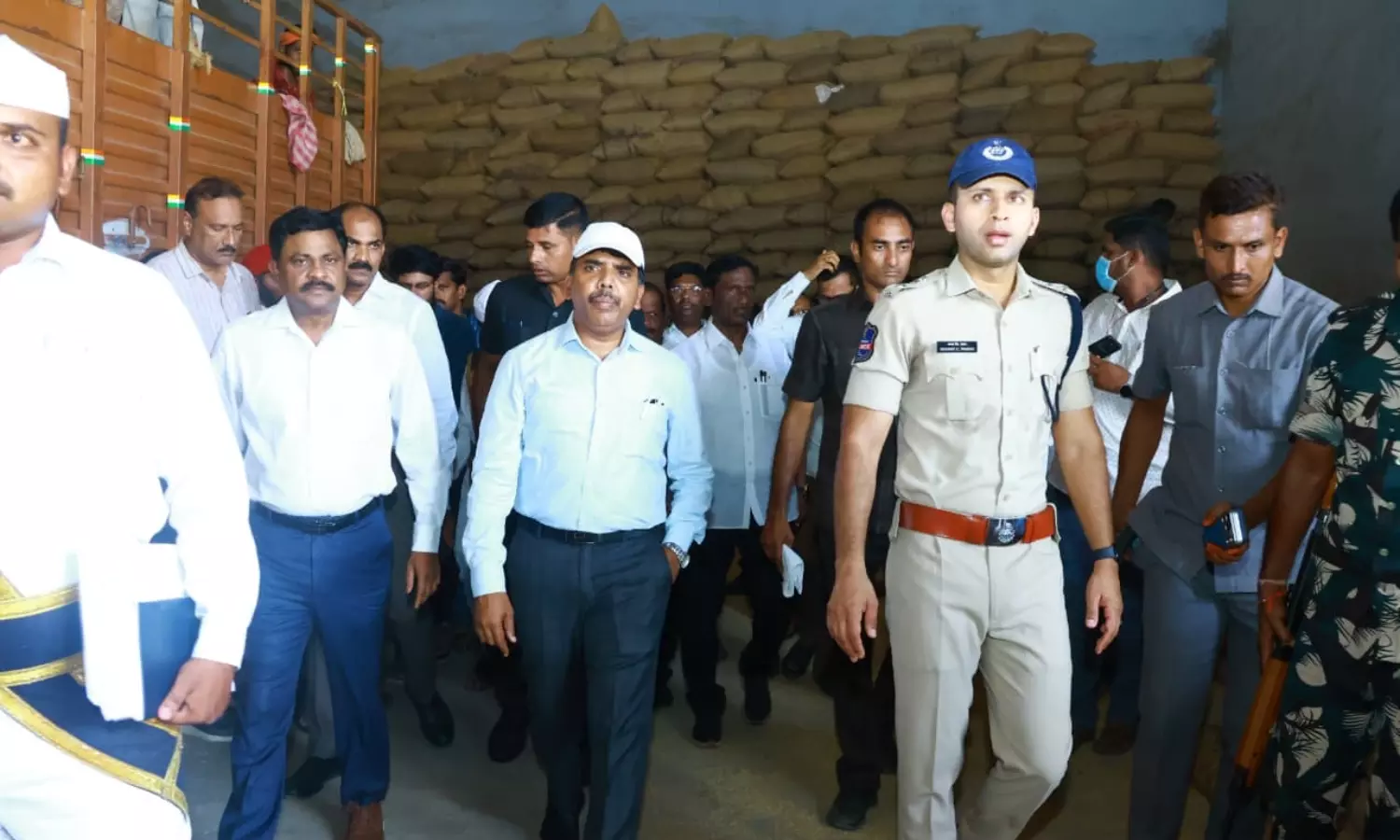 Collector Warns Millers Against Delays in Procurement Collector Warns Millers Against Delays in Procurement