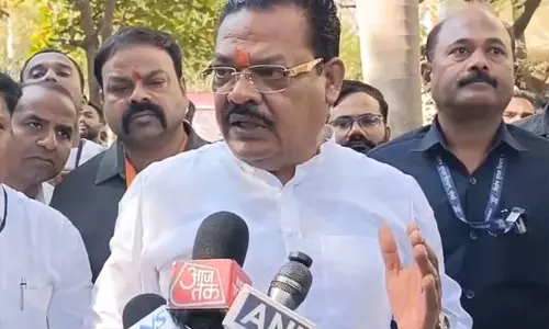 TCS Case: Sena Minister Accuses AIMIM Corporator Of Double Standards