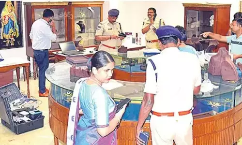 Four Held in Karimnagar Robbery Case