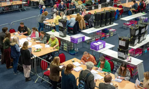 Numbers Behind Vote That Plunged UK PM Starmer Into Crisis