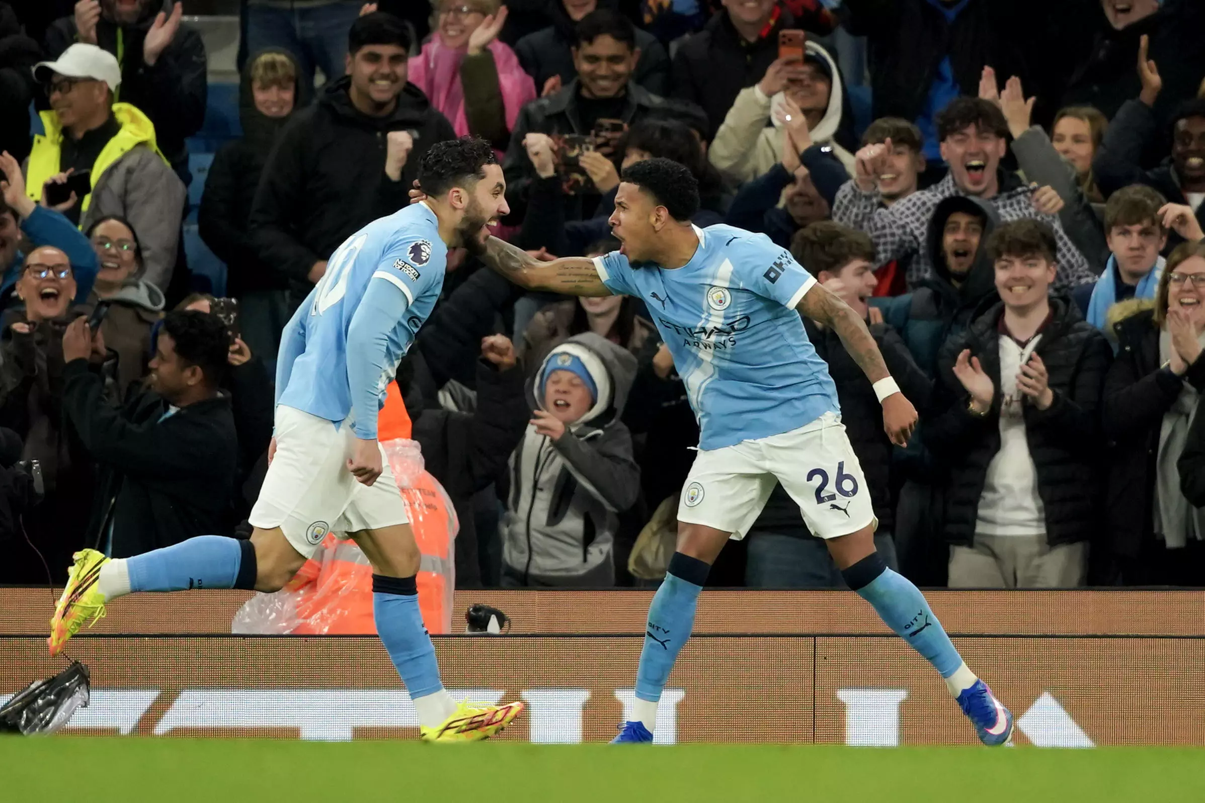 Man City Keeps Pressure on Arsenal with 3-0 Win Against Crystal Palace Man City Keeps Pressure on Arsenal with 3-0 Win Against Crystal Palace