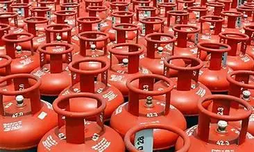 Aadhaar e-KYC Mandatory for 14.2-kg LPG Refills from Today Aadhaar e-KYC Mandatory for 14.2-kg LPG Refills from Today