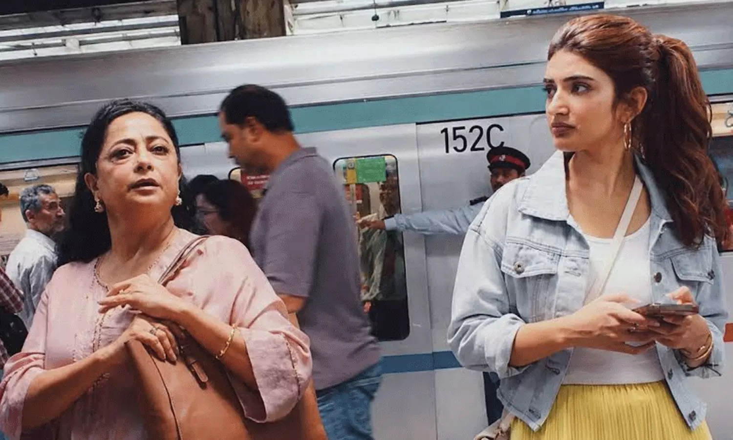 Sreeleela’s Metro Station Pictures Go Viral, Spark Curiosity Online Sreeleela’s Metro Station Pictures Go Viral, Spark Curiosity Online