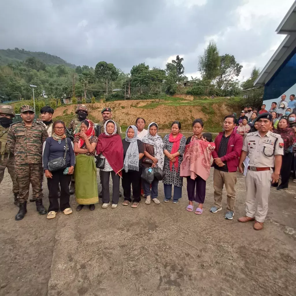 Manipur: 31 Hostages From Naga and Kuki Communities Released Manipur: 31 Hostages From Naga and Kuki Communities Released