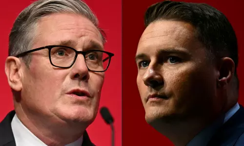UK Health Secretary Resigns, Setting Up a Potential Labour Leadership Challenge to Keir Starmer