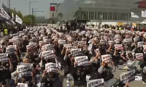 At Samsung, The Global AI Boom Spurred A Looming Strike And Deep Divisions At Samsung, The Global AI Boom Spurred A Looming Strike And Deep Divisions