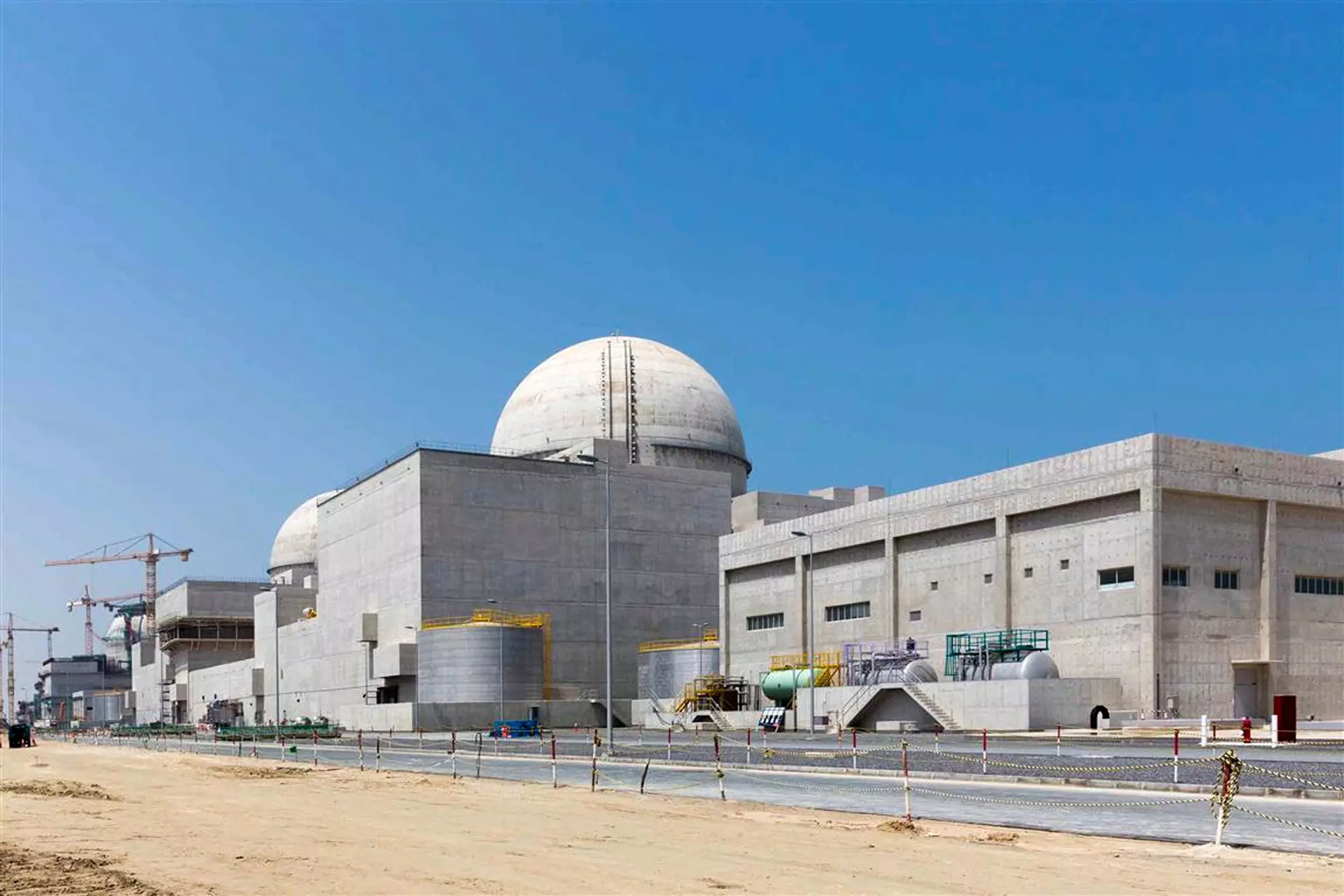 Drone Hits UAE N-Plant; Trump Calls Netanyahu, Says Clock Ticking For Iran Drone Hits UAE N-Plant; Trump Calls Netanyahu, Says Clock Ticking For Iran