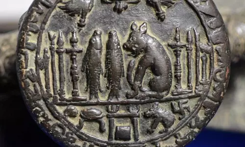 Netherlands Returns 11th Century Chola Copper Plates To India
