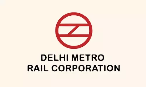 Delhi Metro Penalises Elderly Man For Urinating in Lift Delhi Metro Penalises Elderly Man For Urinating in Lift