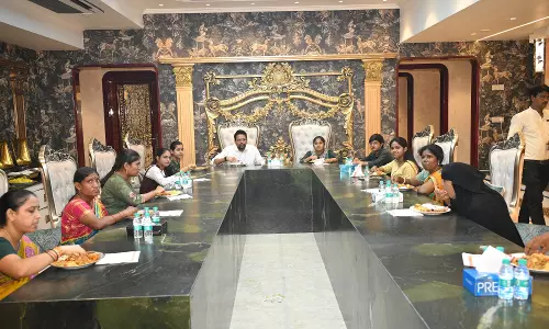 Minister Hosts Lunch For SSC Toppers From Kurnool Constituency